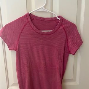 Lululemon Swiftly Tech- Size 6